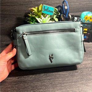 Simply Vera Vera Wang crossbody